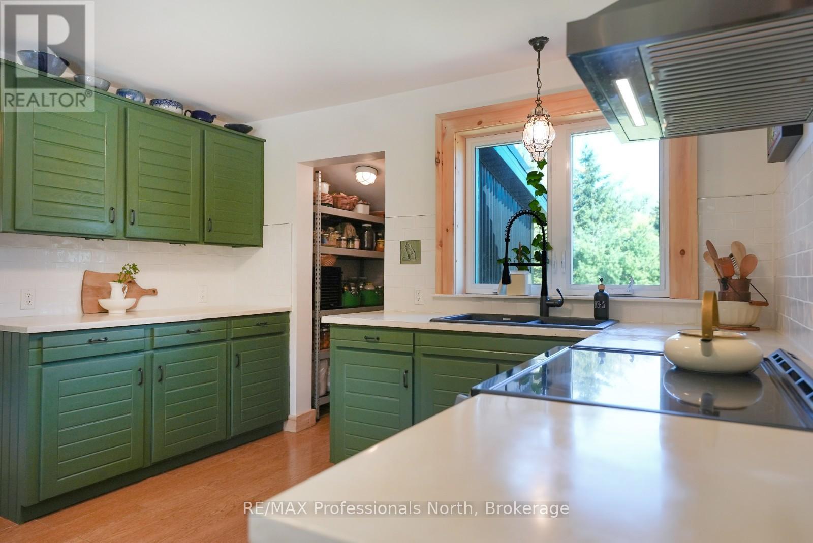 4770 County Road 121, Minden Hills, Ontario  K0M 2A1 - Photo 7 - X12148335