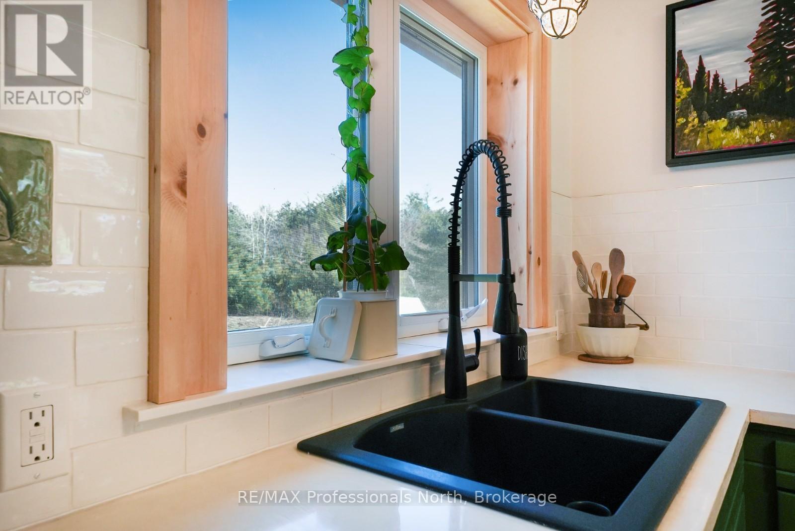 4770 County Road 121, Minden Hills, Ontario  K0M 2A1 - Photo 9 - X12148335