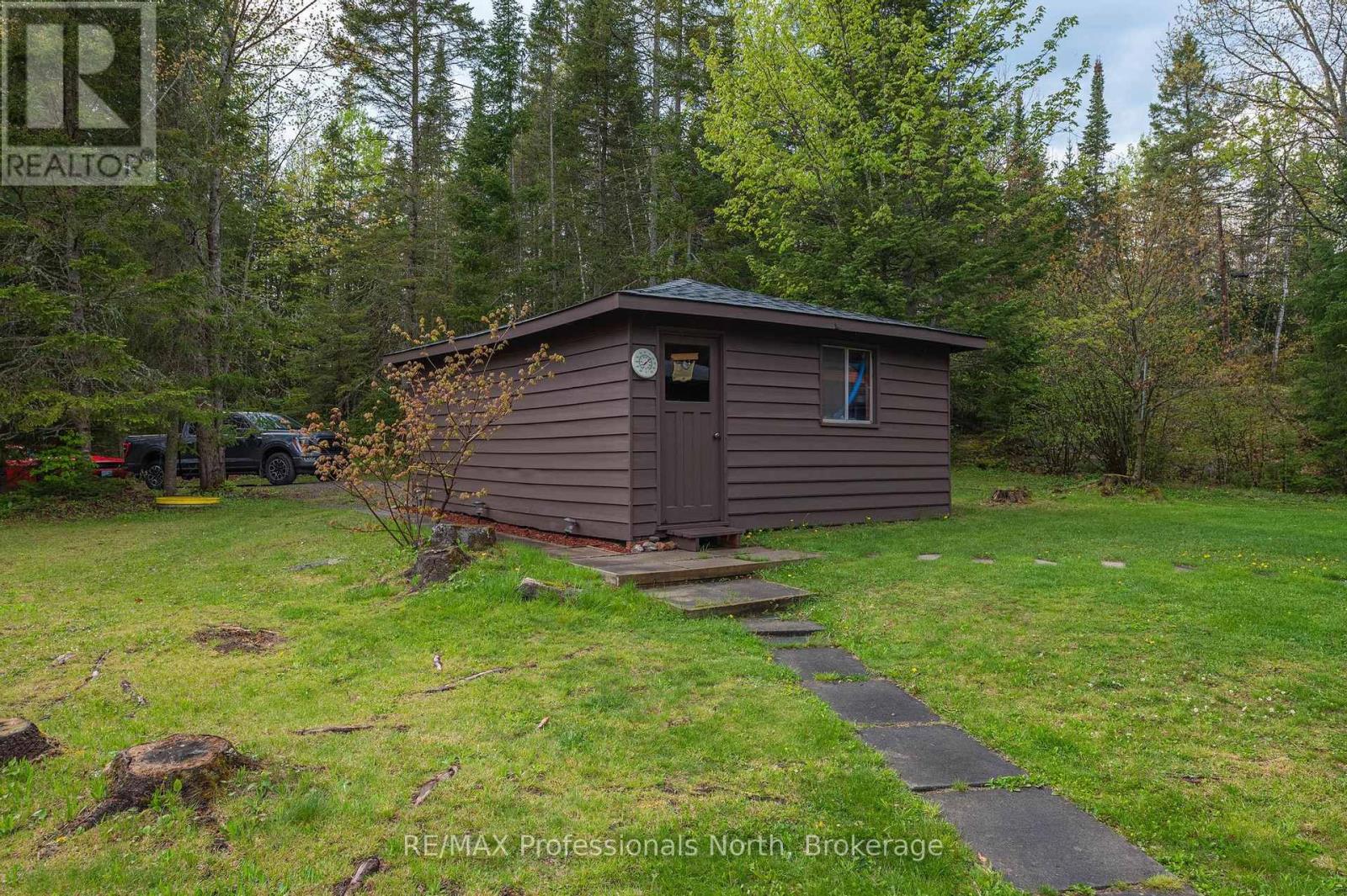 1070 Glamorgan Road, Highlands East, Ontario  K0M 1K0 - Photo 15 - X12148369