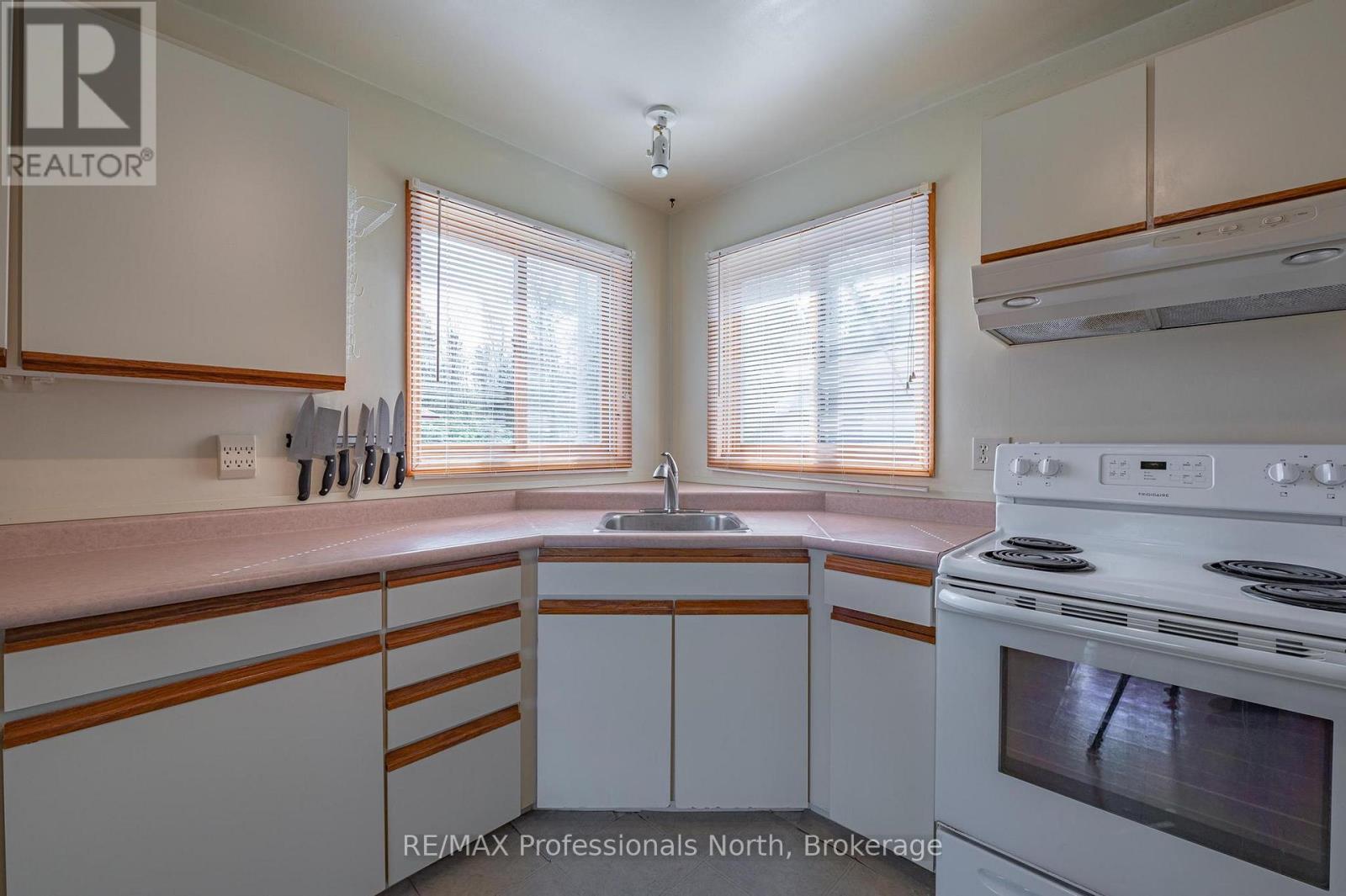 1070 Glamorgan Road, Highlands East, Ontario  K0M 1K0 - Photo 25 - X12148369