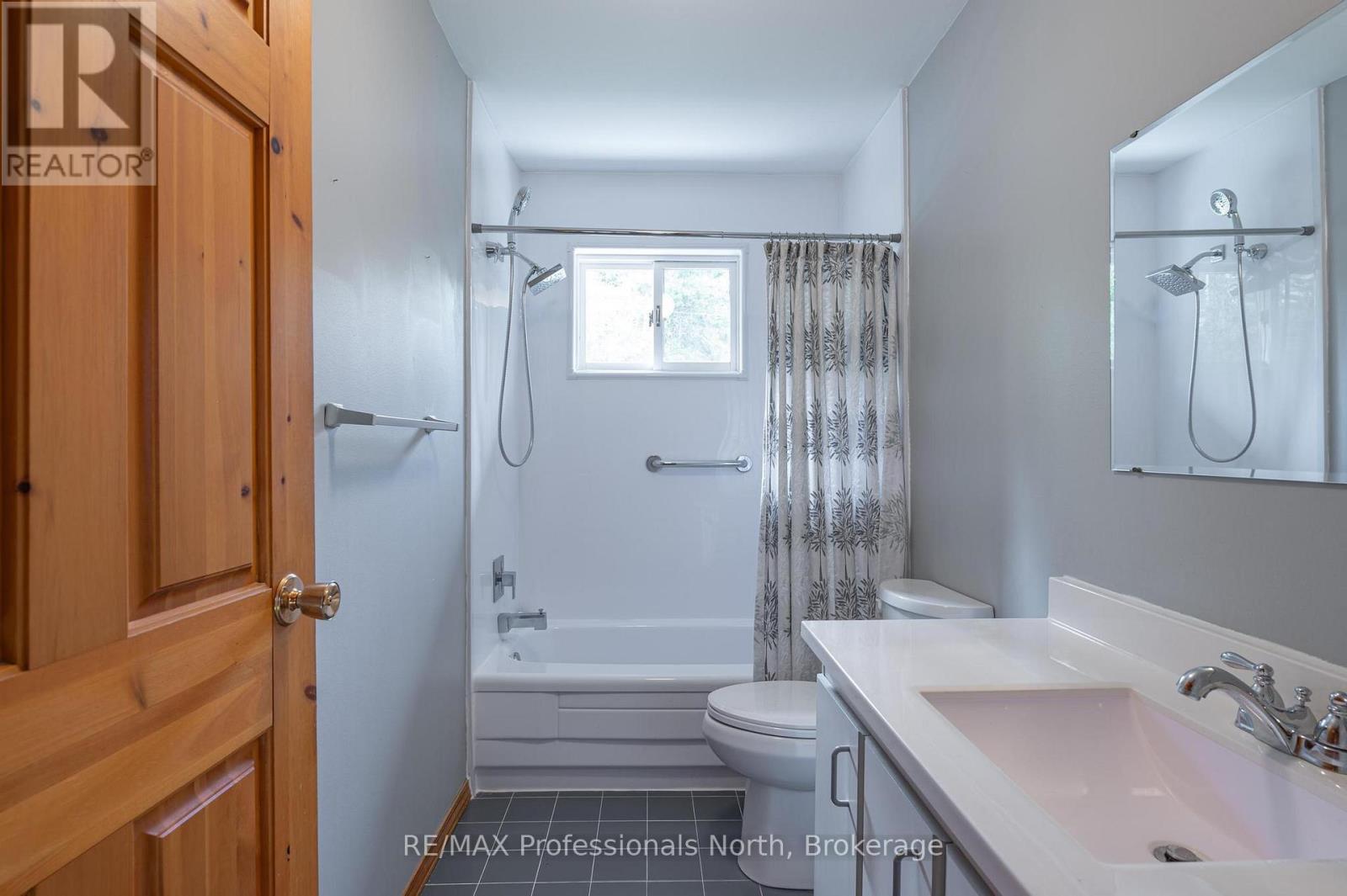 1070 Glamorgan Road, Highlands East, Ontario  K0M 1K0 - Photo 36 - X12148369