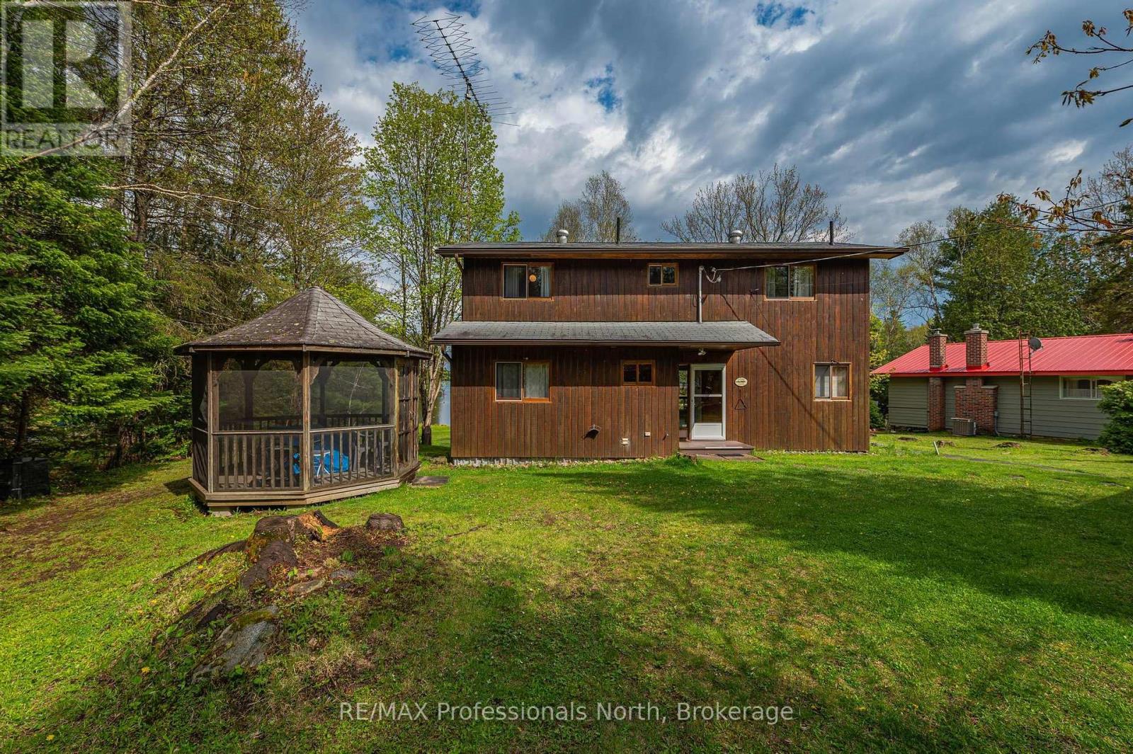 1070 Glamorgan Road, Highlands East, Ontario  K0M 1K0 - Photo 9 - X12148369