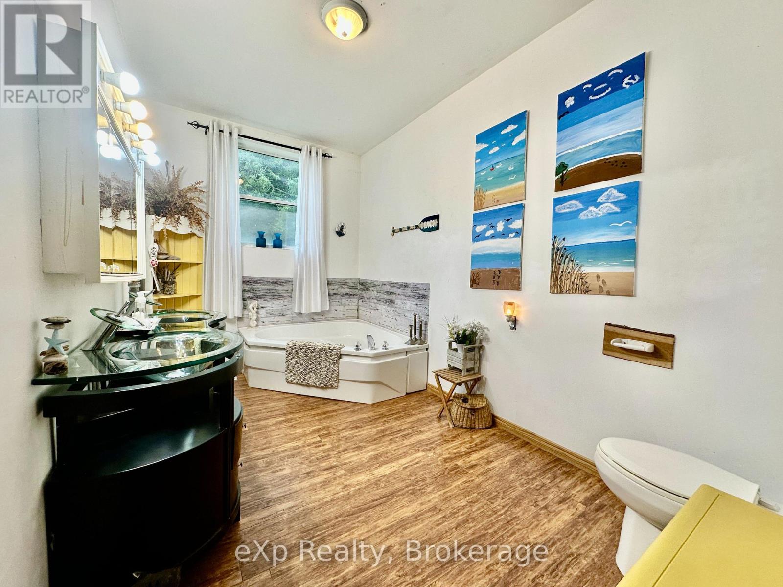 279 1st Ave Avenue S, Arran-Elderslie, Ontario  N0G 1L0 - Photo 8 - X12148373