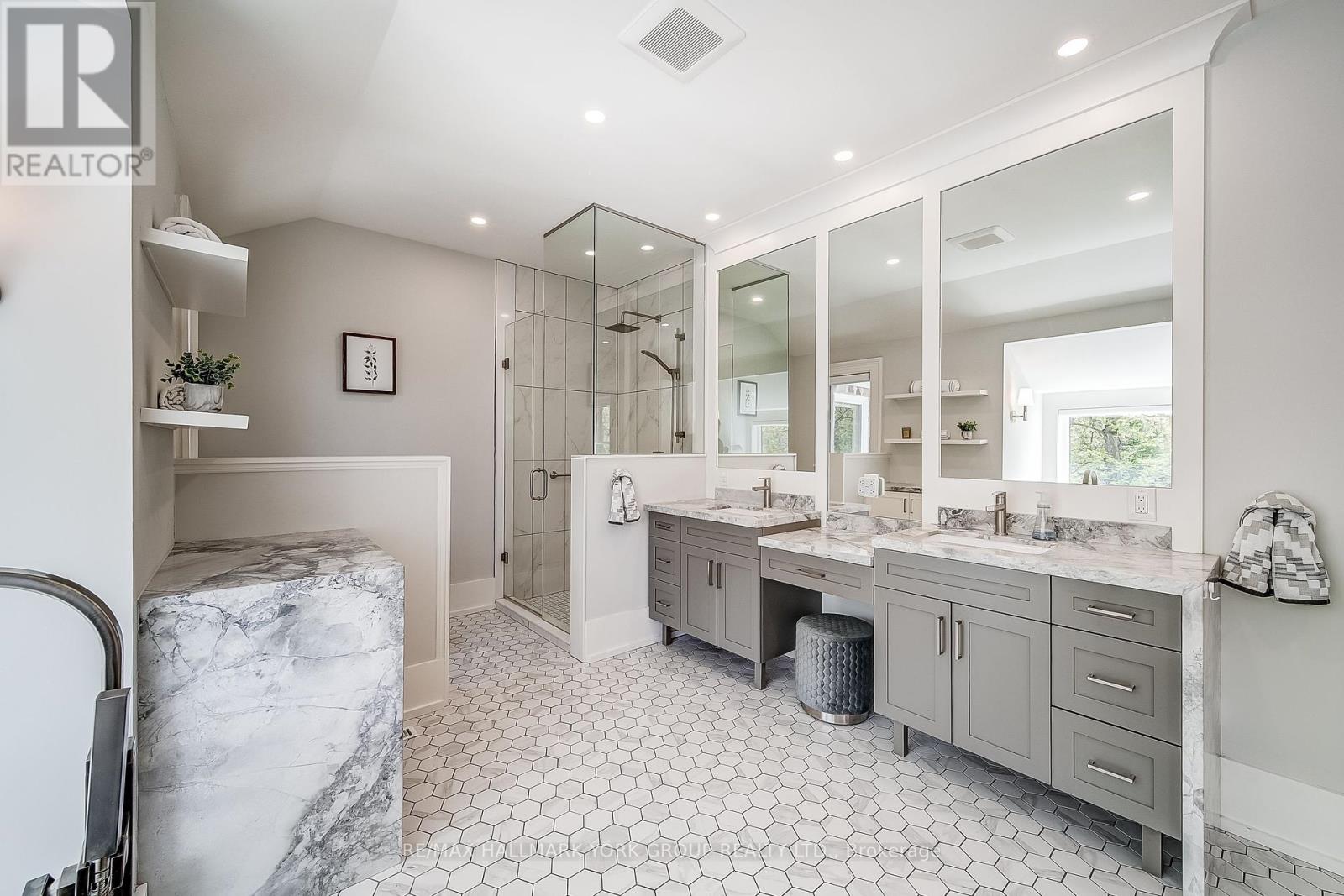 553 St John's Side Road, Aurora, Ontario  L4G 0N1 - Photo 19 - N12148167