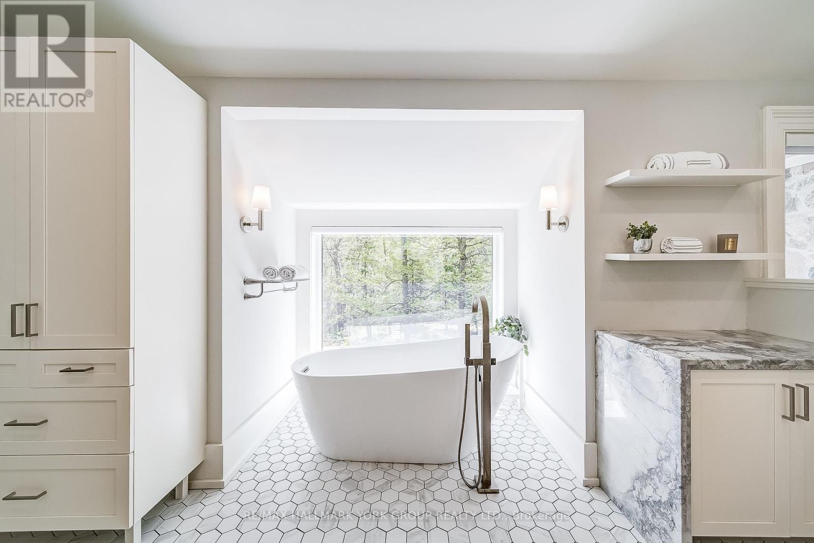 553 St John's Side Road, Aurora, Ontario  L4G 0N1 - Photo 20 - N12148167