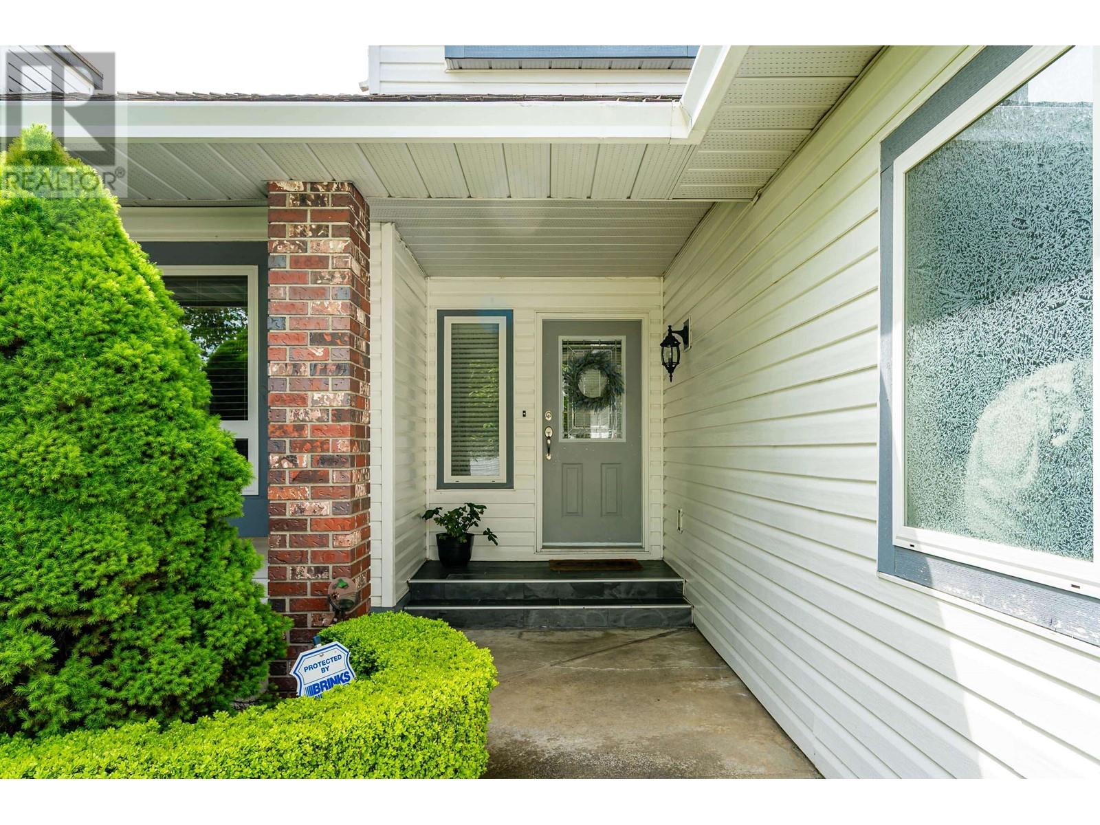 19660 Somerset Drive, Pitt Meadows, British Columbia  V3Y 2E2 - Photo 3 - R3002664
