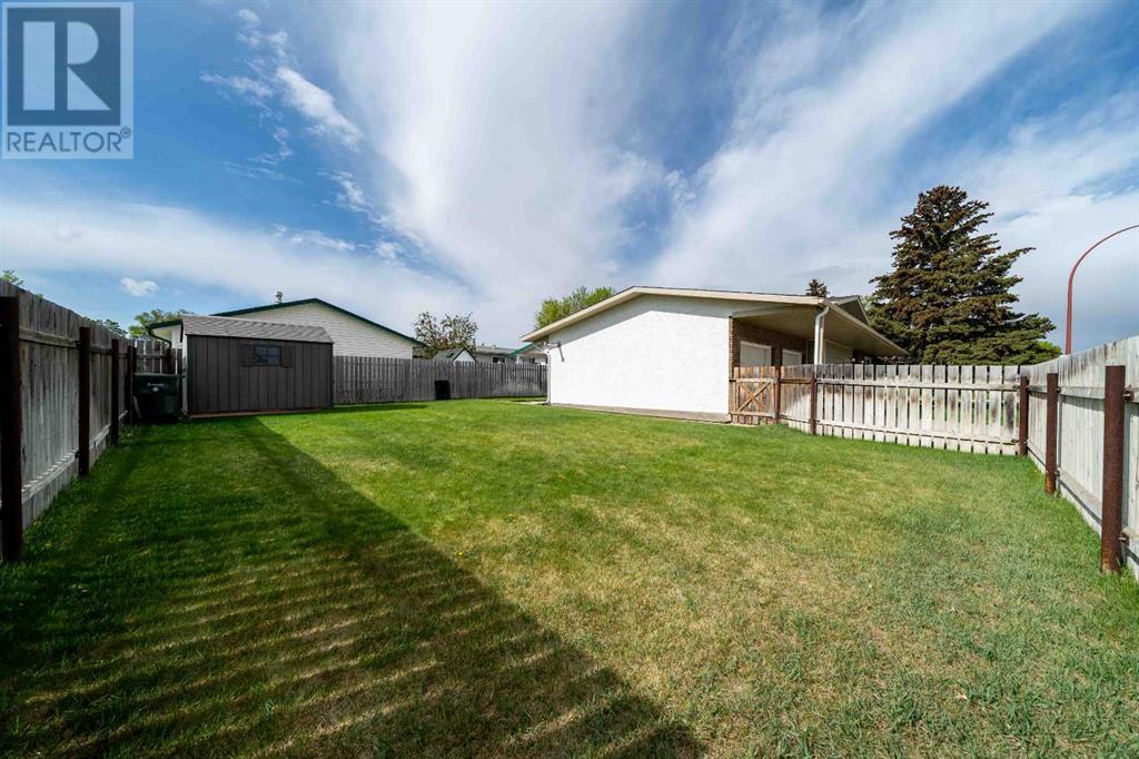 353 20 Street Ne, Medicine Hat, Alberta  T1C 1B8 - Photo 37 - A2220117