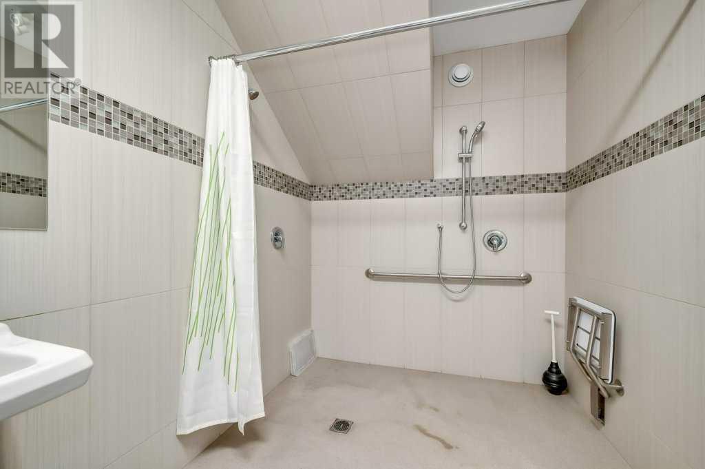 124, 2730 3 Avenue Ne, Calgary, Alberta  T2A 2L5 - Photo 18 - A2221216