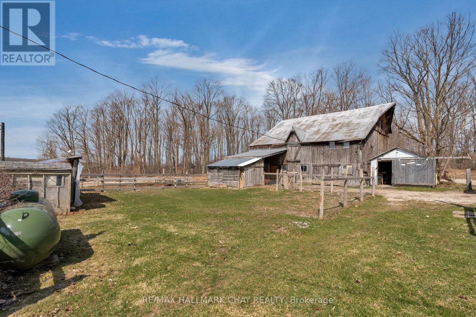 1424 Klondike Park Road, Clearview, Ontario  L0M 1S0 - Photo 4 - S12148192