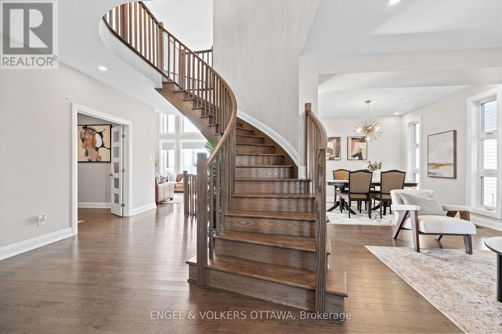 Property at 399 LONGWORTH AVENUE image 5