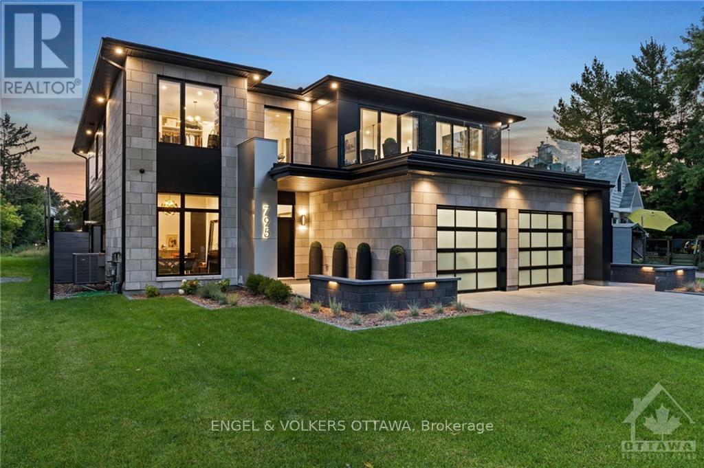 Property at 795 MELFA CRESCENT image 2