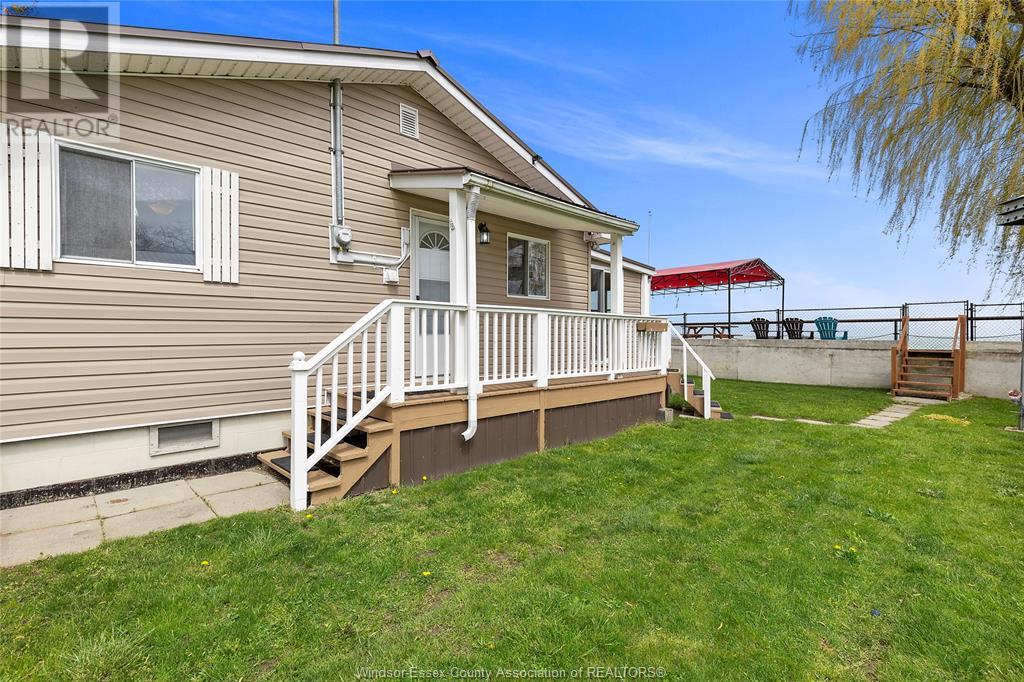 Property at 156 LAKESHORE image 5