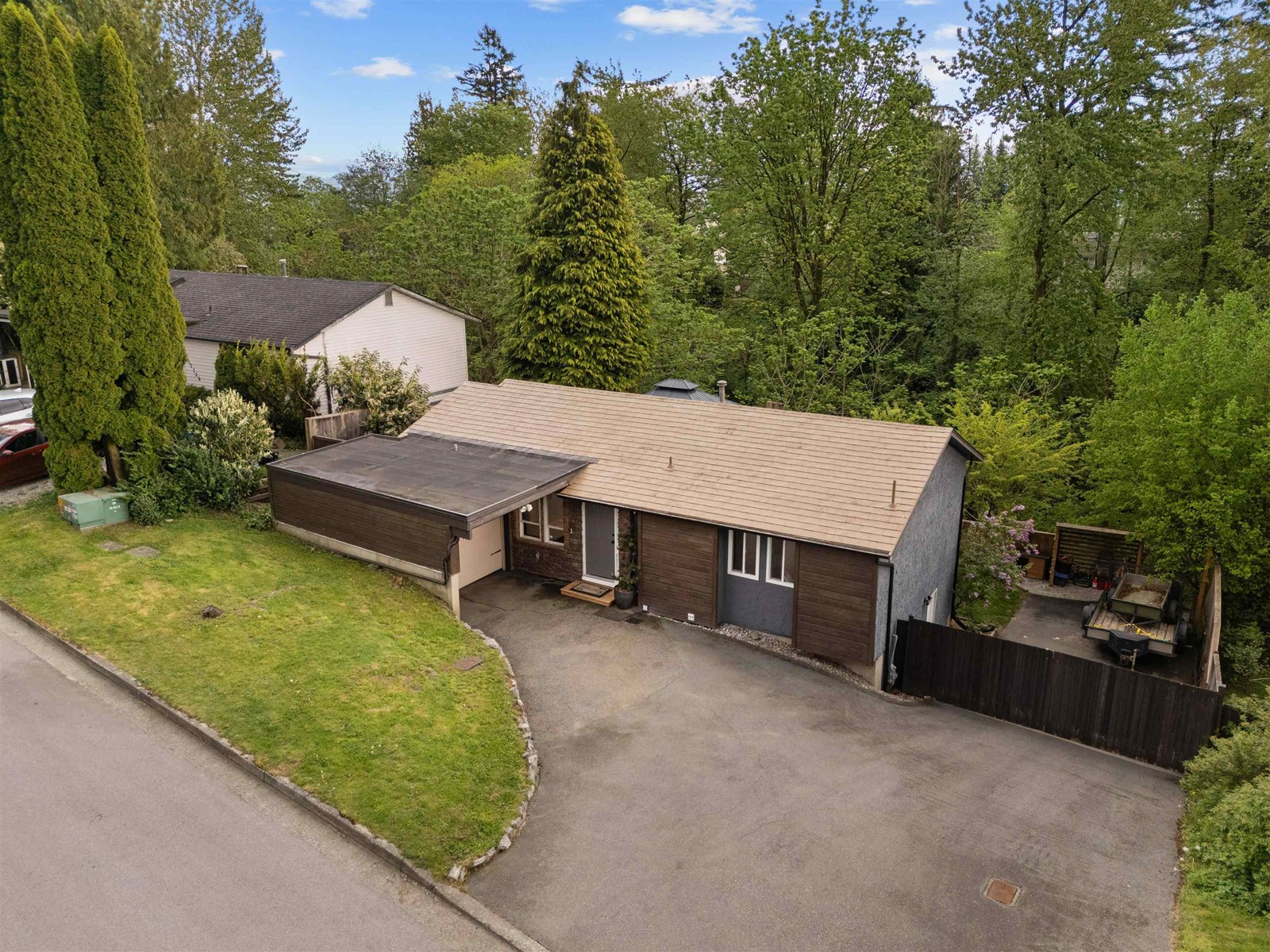32718 Charnley Drive, Mission, British Columbia  V2V 5R7 - Photo 1 - R3002857