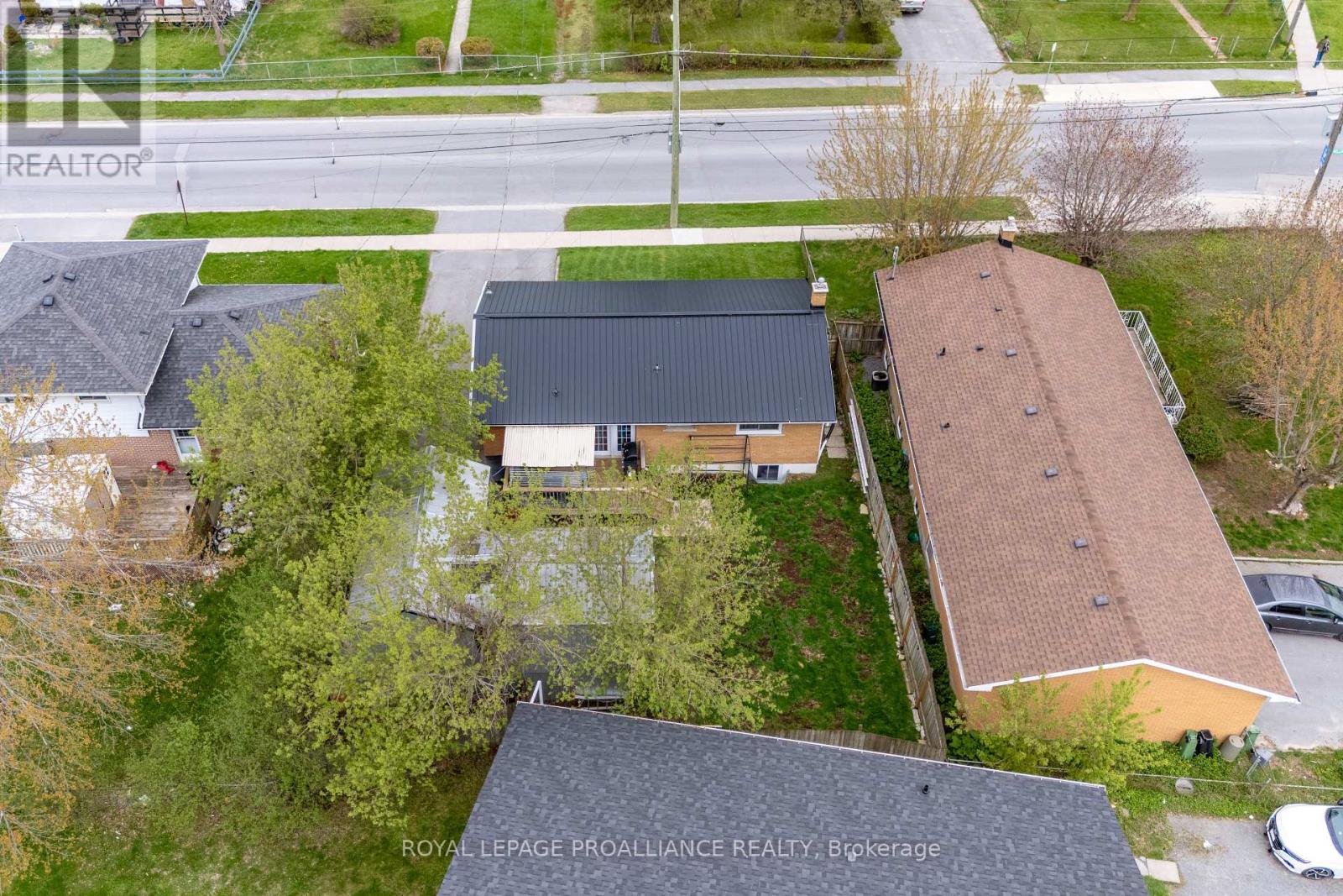 54 Weller Avenue, Kingston, Ontario  K7K 2T3 - Photo 47 - X12148414