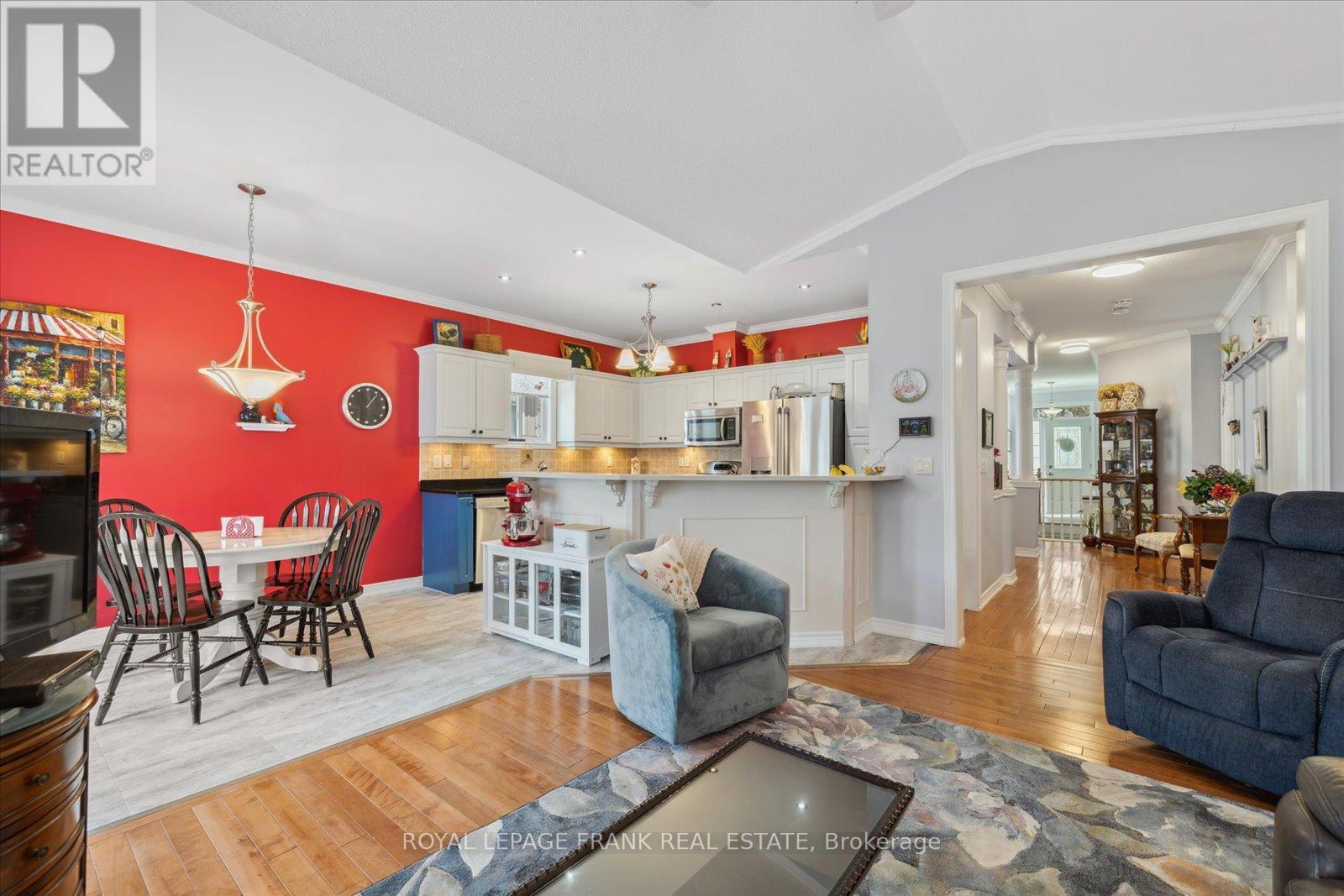 803 London Street, Cobourg, Ontario  K9A 5X9 - Photo 17 - X12148430