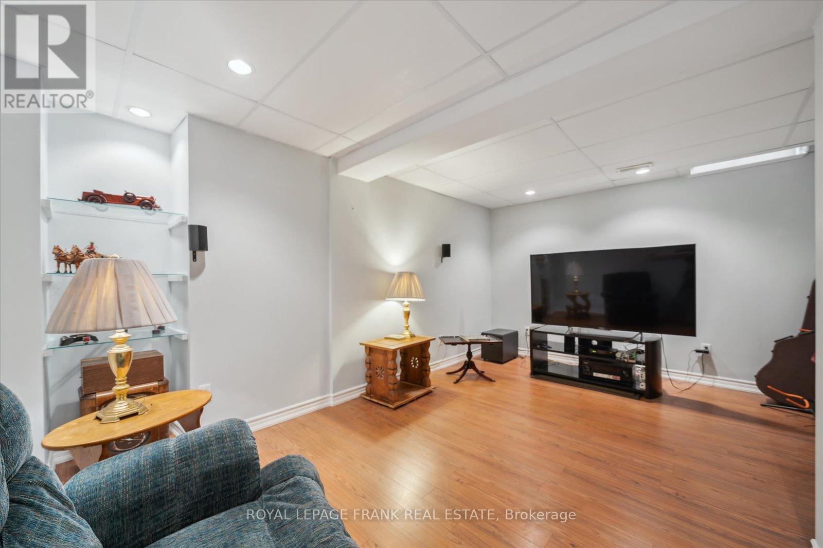 803 London Street, Cobourg, Ontario  K9A 5X9 - Photo 31 - X12148430