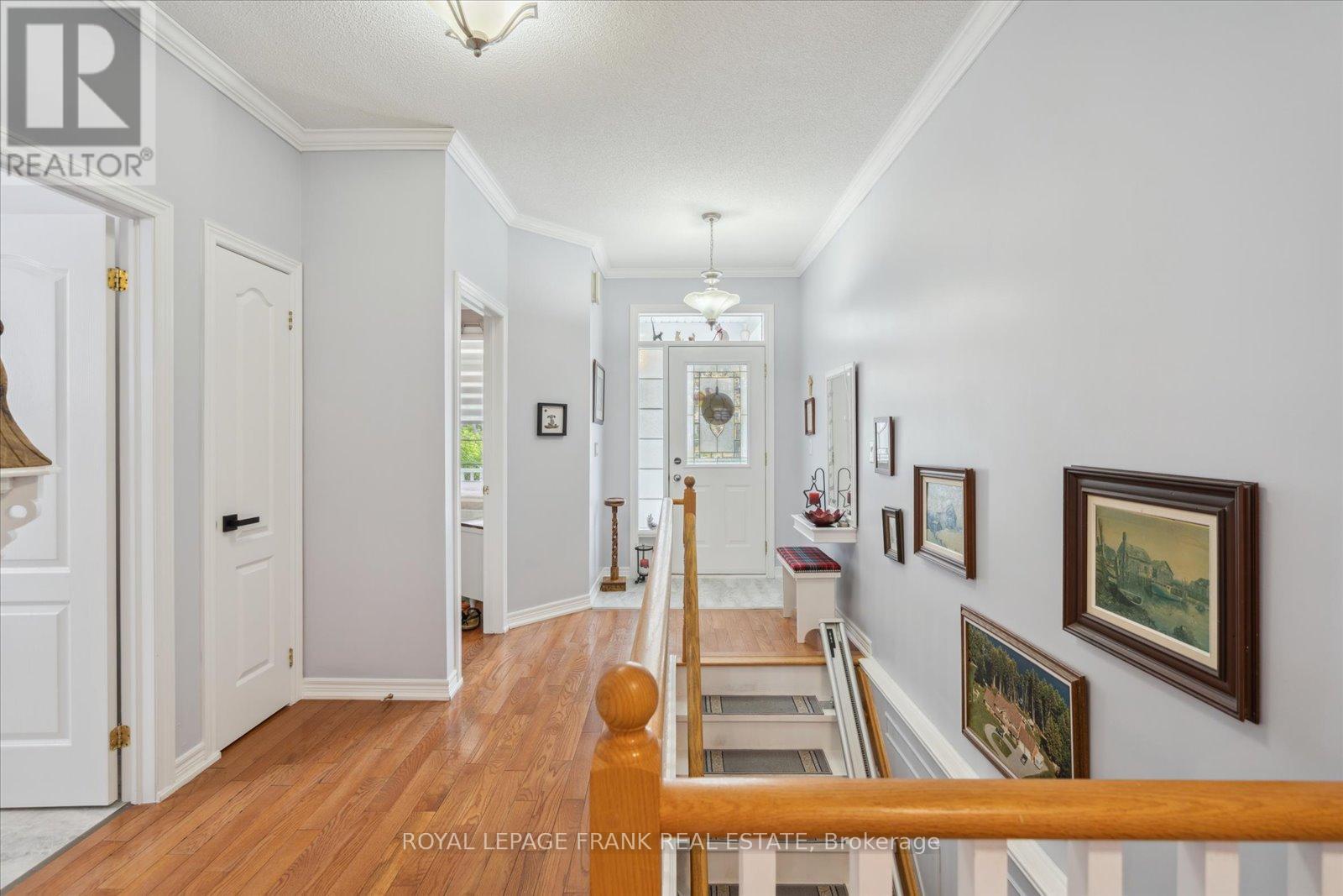 803 London Street, Cobourg, Ontario  K9A 5X9 - Photo 4 - X12148430
