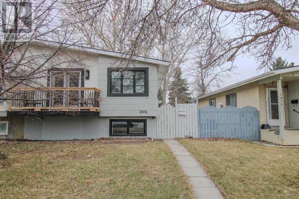 Property at 2016 23 Street N image 1