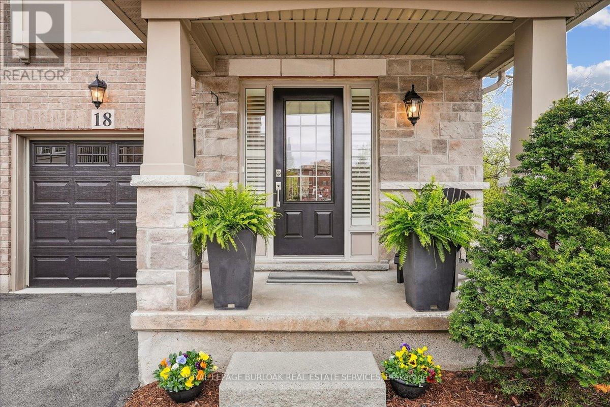 Property at 18 - 2086 GHENT AVENUE image 3