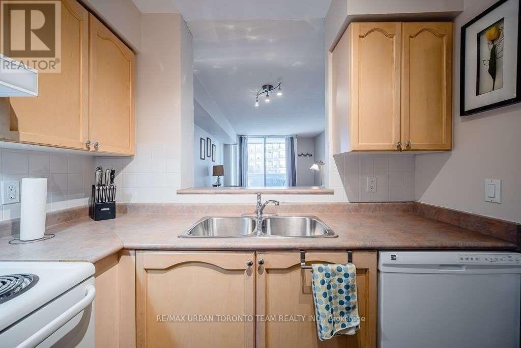 606 - 35 Finch Avenue E, Toronto, Ontario  M2N 4P9 - Photo 11 - C12148225