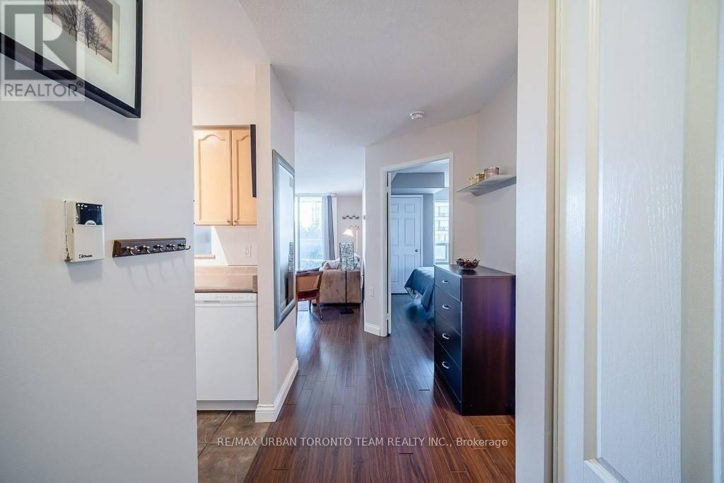 606 - 35 Finch Avenue E, Toronto, Ontario  M2N 4P9 - Photo 3 - C12148225