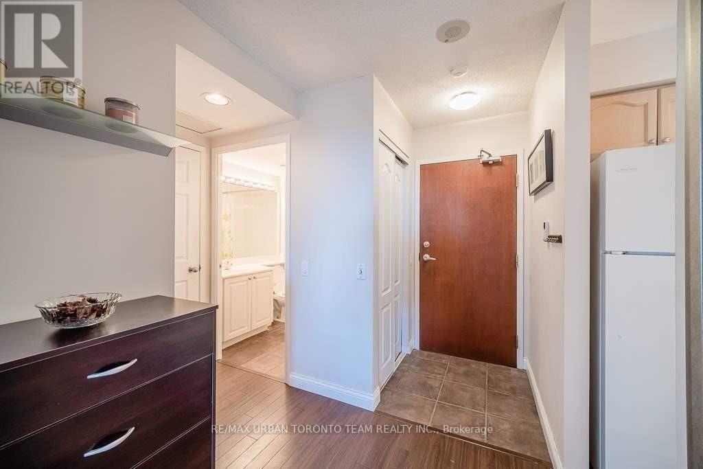 606 - 35 Finch Avenue E, Toronto, Ontario  M2N 4P9 - Photo 7 - C12148225