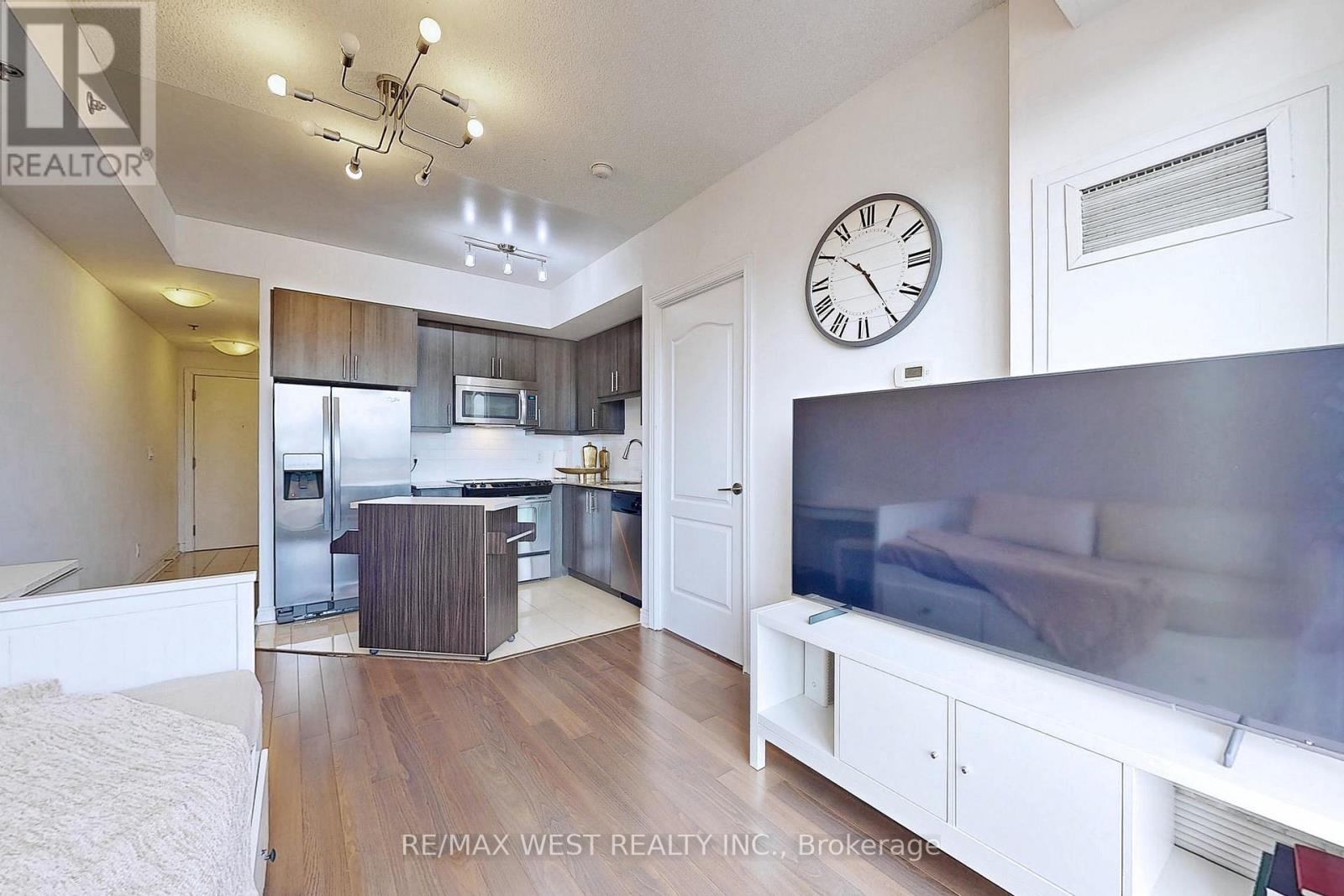 808 - 2756 Old Leslie Street, Toronto, Ontario  M2K 0E2 - Photo 6 - C12148231