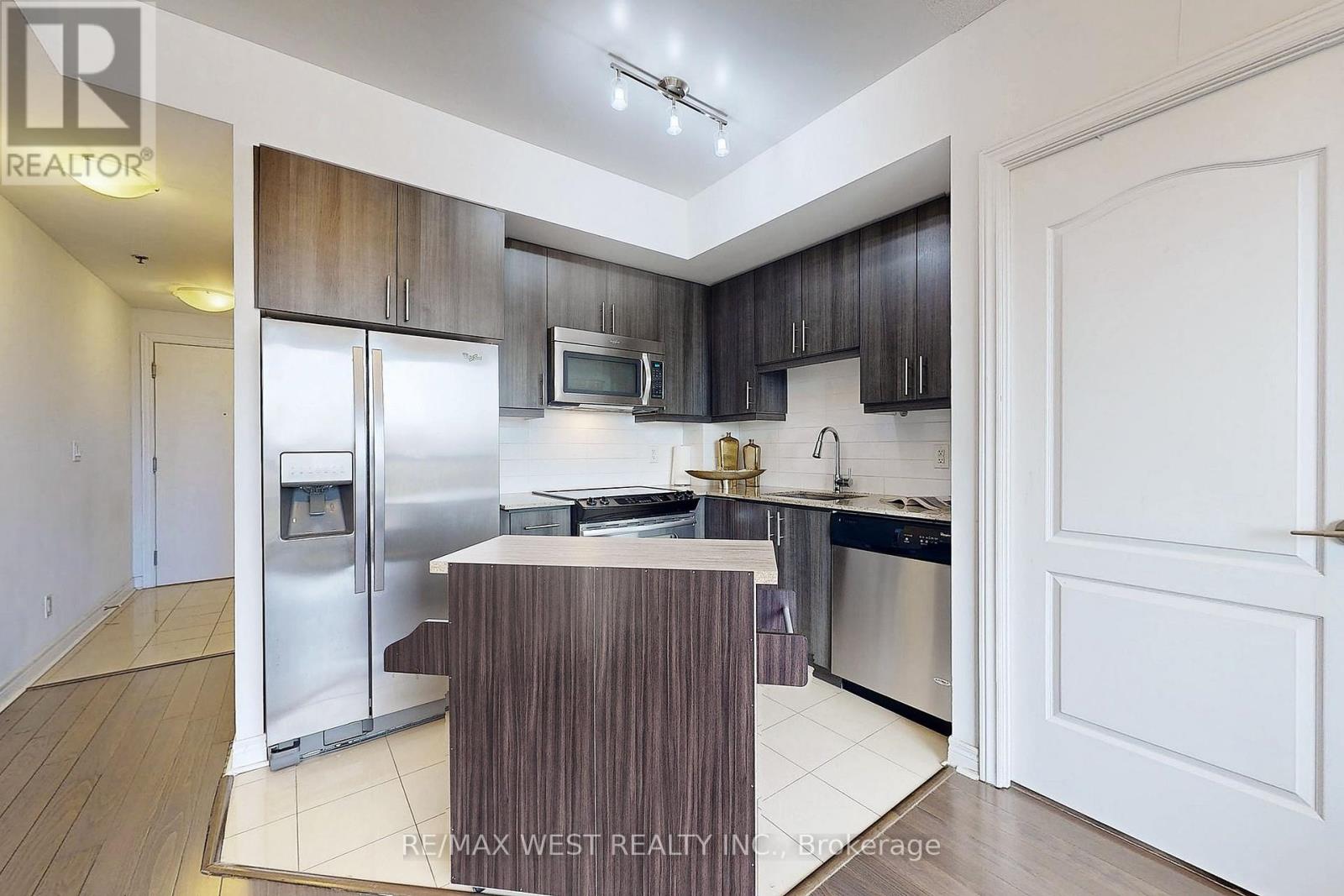 808 - 2756 Old Leslie Street, Toronto, Ontario  M2K 0E2 - Photo 7 - C12148231