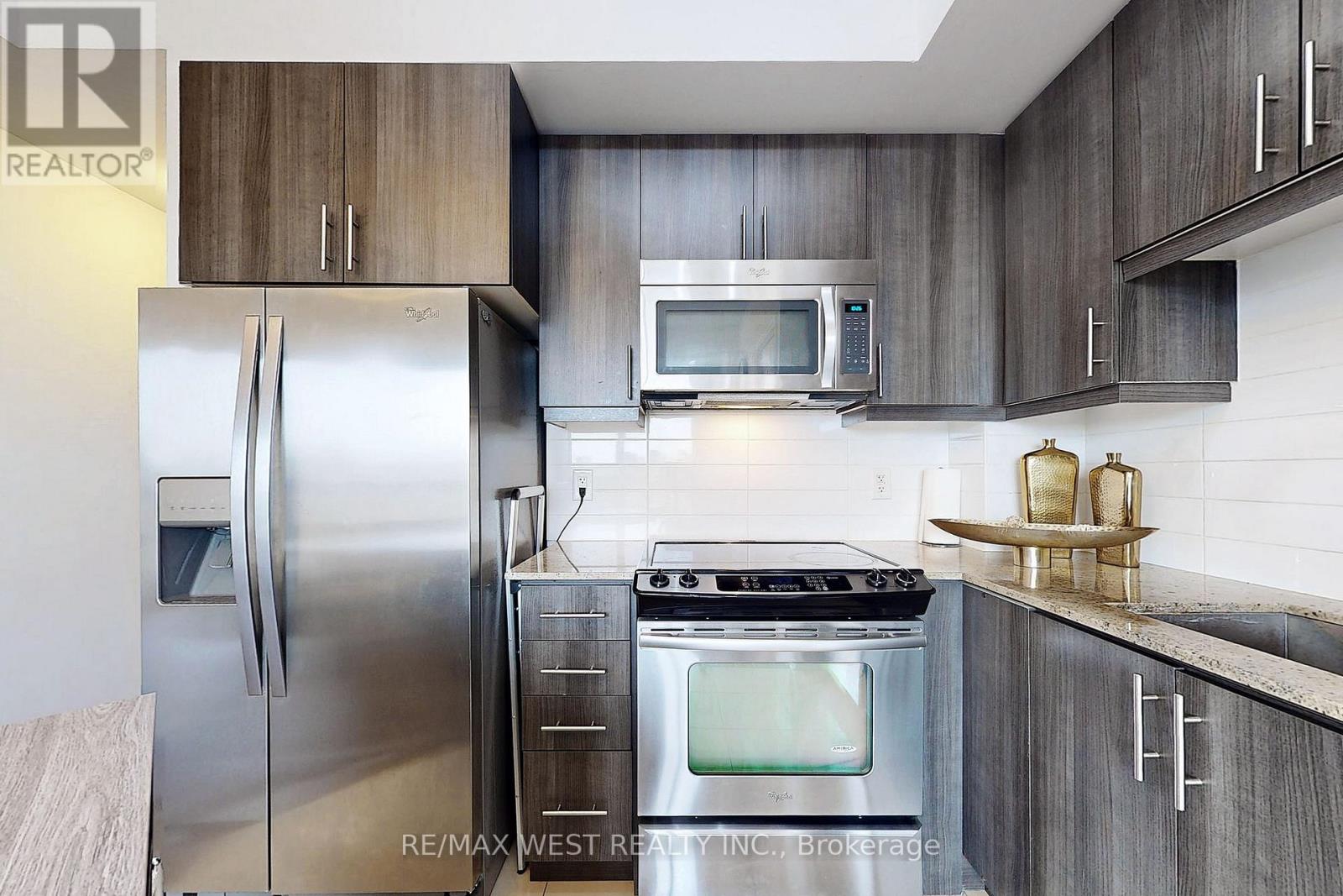 808 - 2756 Old Leslie Street, Toronto, Ontario  M2K 0E2 - Photo 8 - C12148231