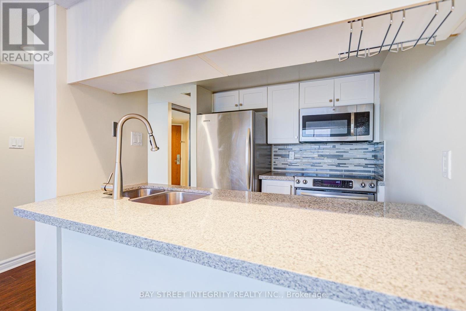 2606 - 38 Elm Street, Toronto, Ontario  M5G 2K5 - Photo 17 - C12148269