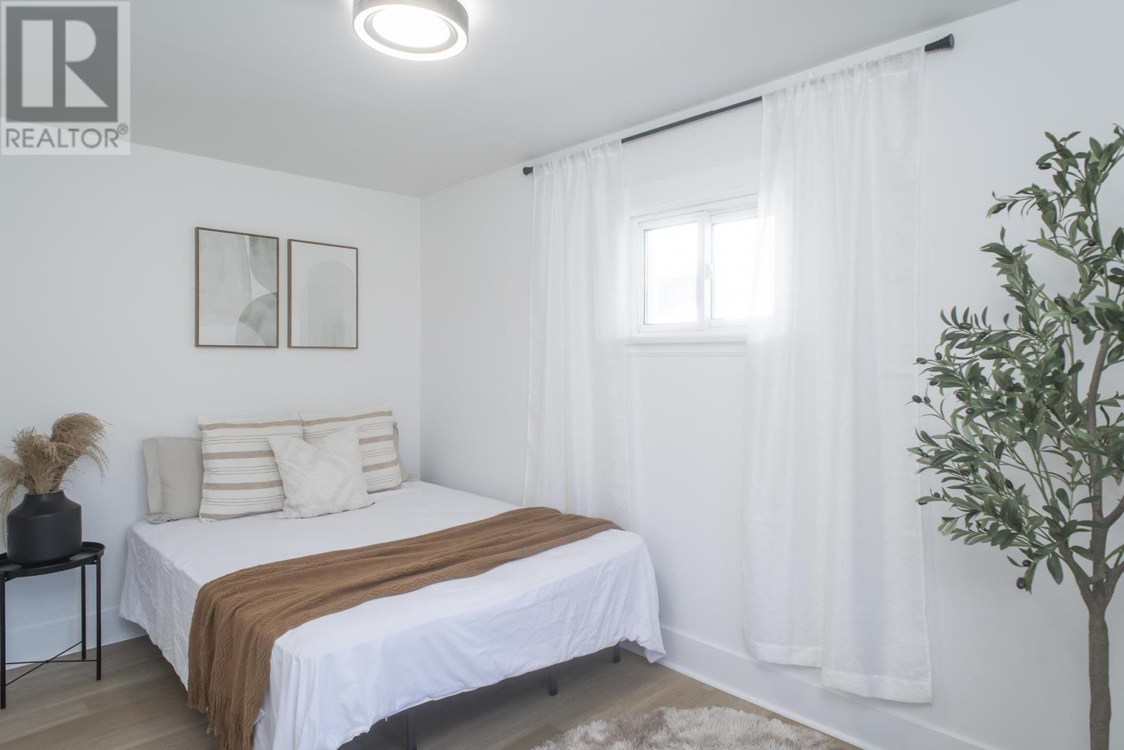 Property at 226 High ST image 3