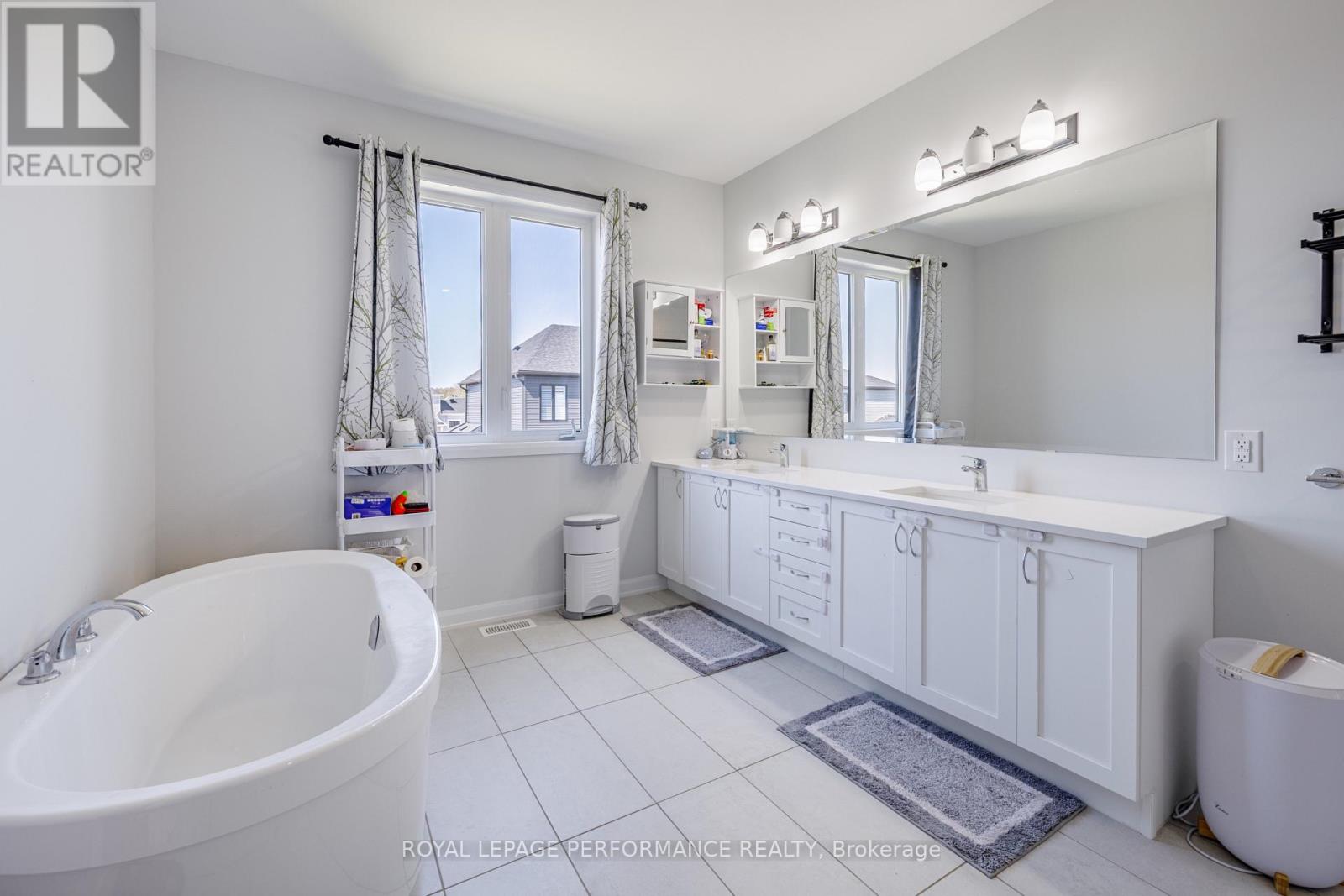 11 Ascari Road, Ottawa, Ontario  K4M 1C8 - Photo 26 - X12148467
