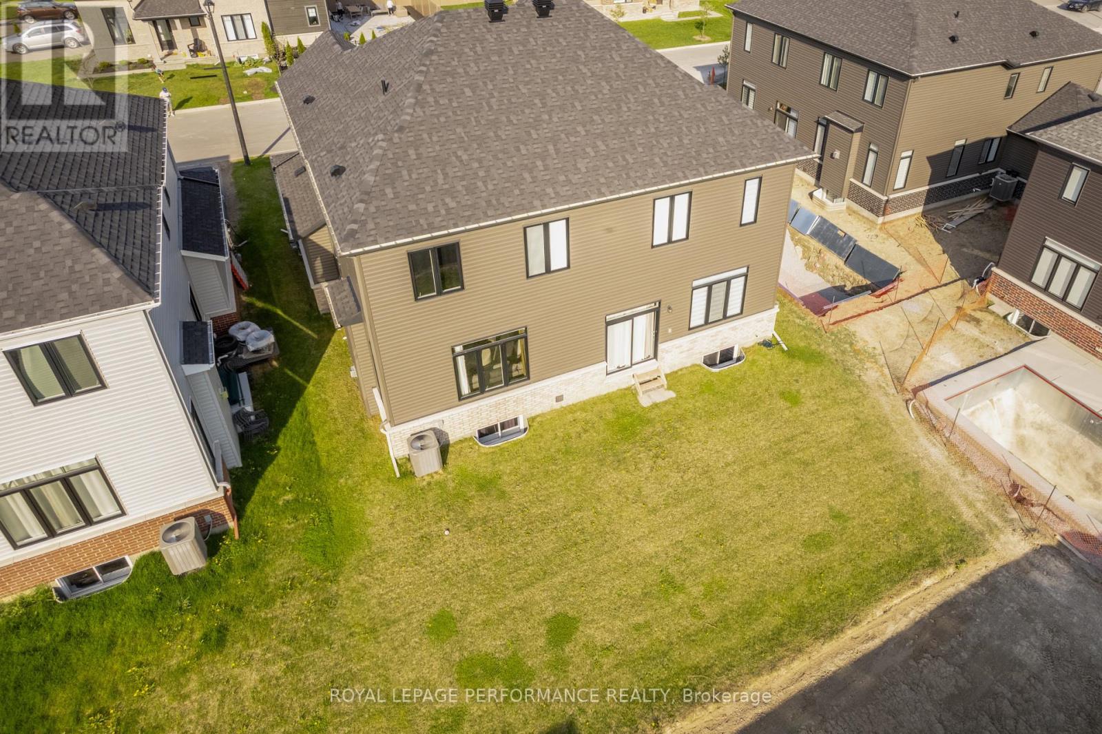 11 Ascari Road, Ottawa, Ontario  K4M 1C8 - Photo 48 - X12148467