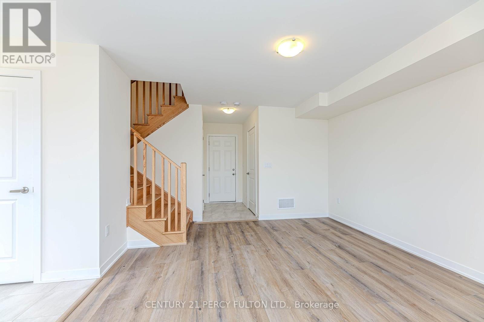 809 - 1695 Dersan Street, Pickering (Duffin Heights), Ontario  L1V 2P8 - Photo 7 - E12148271