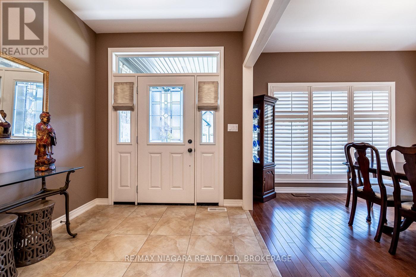 Property at 23 GORING WAY image 3