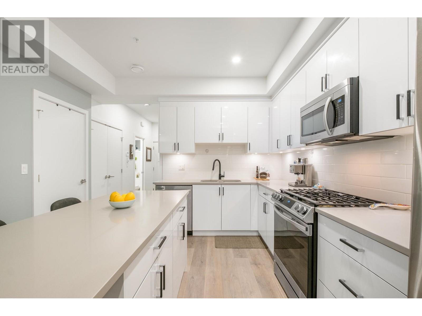203 37808 Third Avenue, Squamish, British Columbia  V8B 1B9 - Photo 10 - R3002792