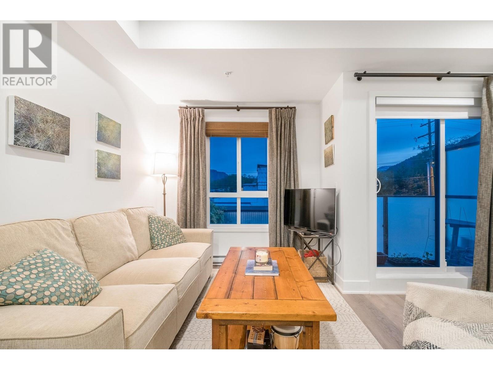 203 37808 Third Avenue, Squamish, British Columbia  V8B 1B9 - Photo 6 - R3002792