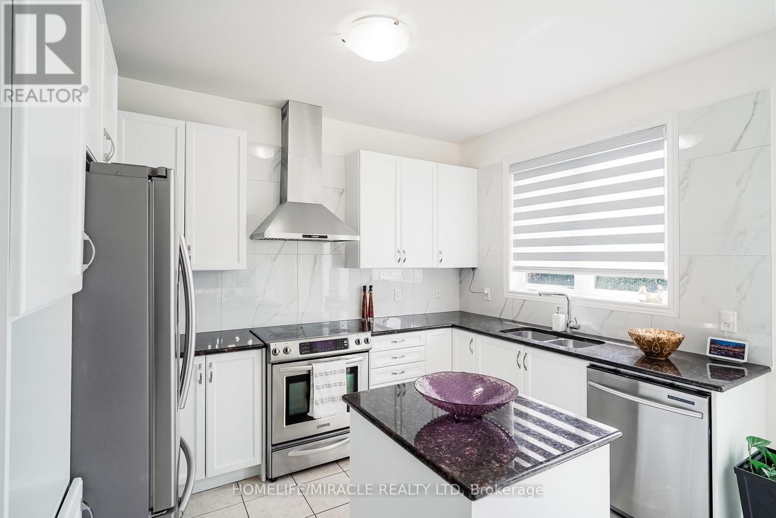 19 Wardlaw Place, Vaughan (Vellore Village), Ontario  L4H 0Z5 - Photo 11 - N12148247