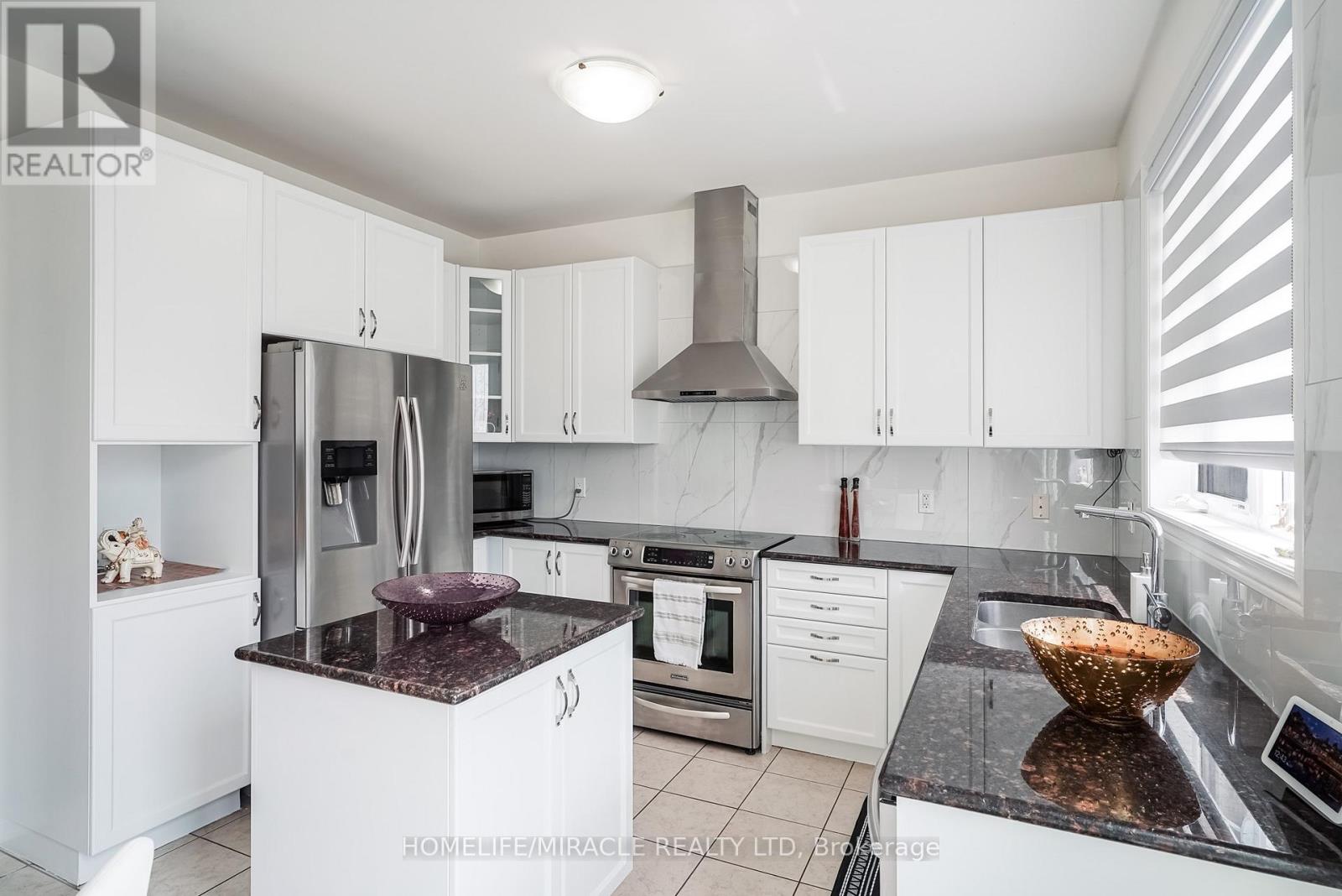 19 Wardlaw Place, Vaughan (Vellore Village), Ontario  L4H 0Z5 - Photo 12 - N12148247