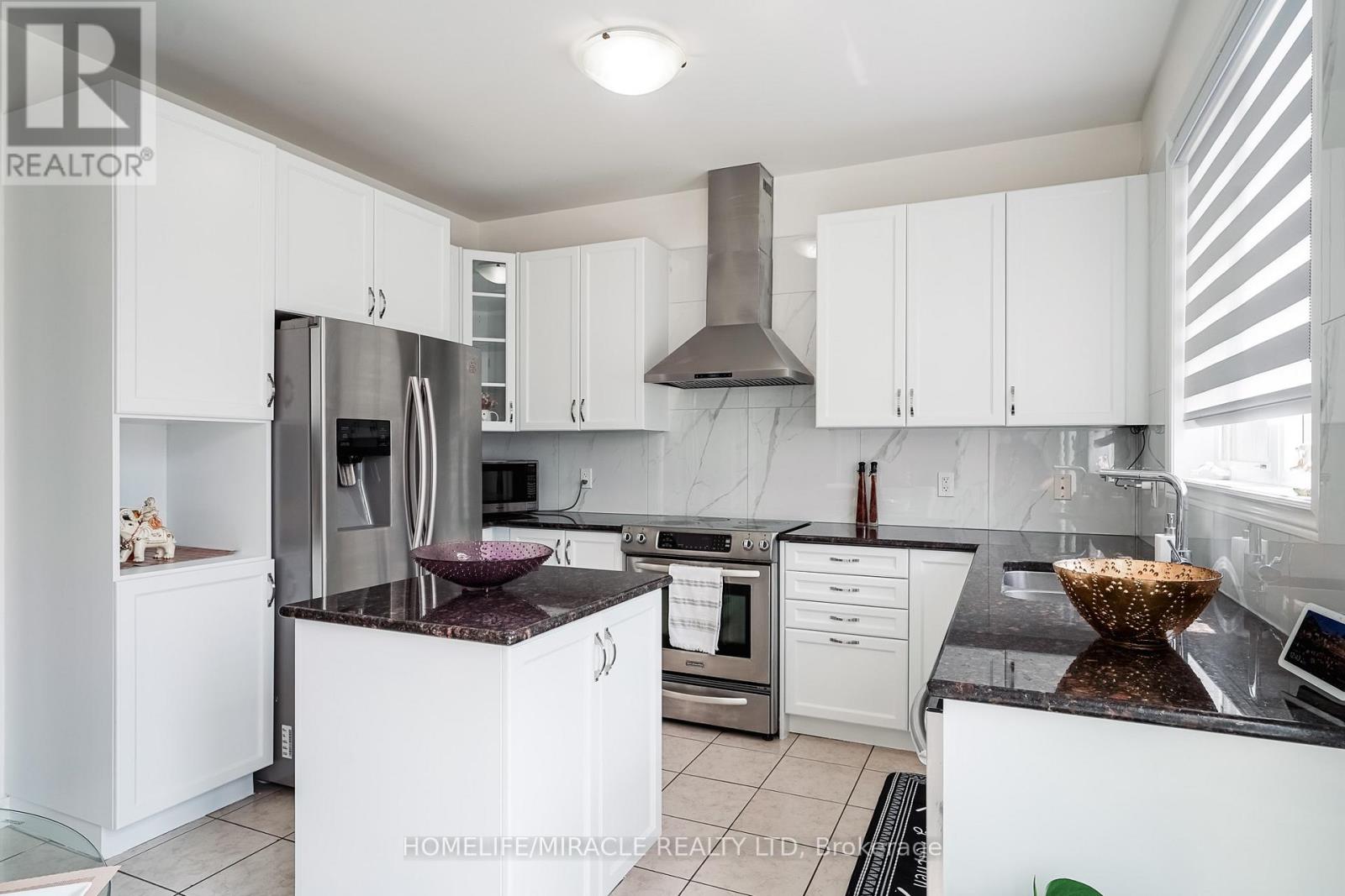 19 Wardlaw Place, Vaughan (Vellore Village), Ontario  L4H 0Z5 - Photo 13 - N12148247