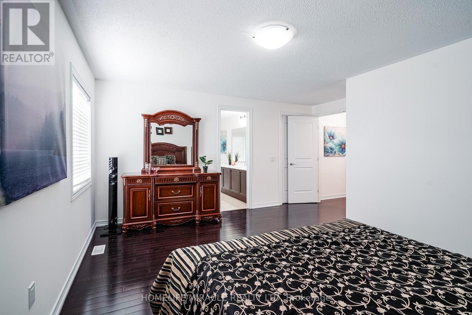 19 Wardlaw Place, Vaughan (Vellore Village), Ontario  L4H 0Z5 - Photo 24 - N12148247