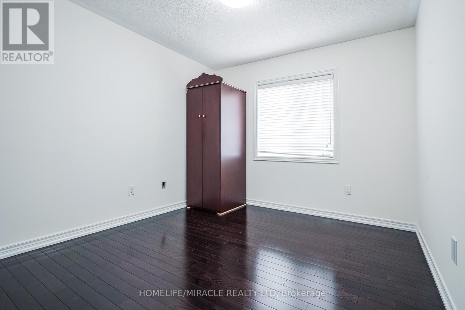19 Wardlaw Place, Vaughan (Vellore Village), Ontario  L4H 0Z5 - Photo 30 - N12148247