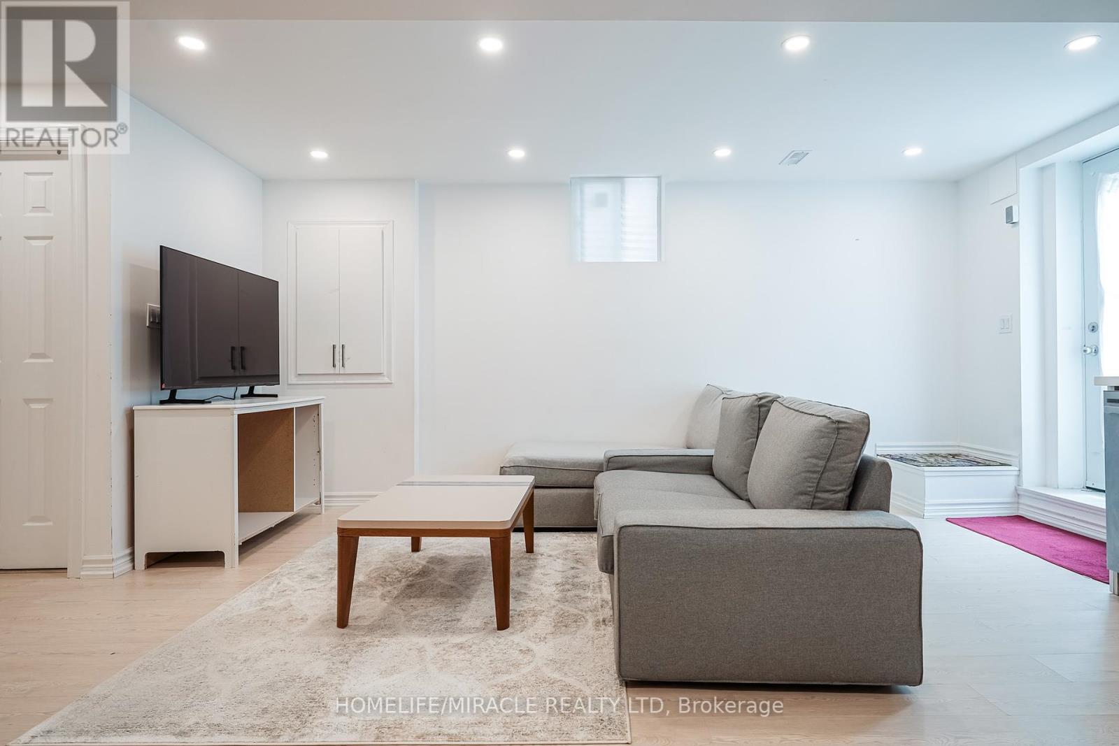 19 Wardlaw Place, Vaughan (Vellore Village), Ontario  L4H 0Z5 - Photo 42 - N12148247