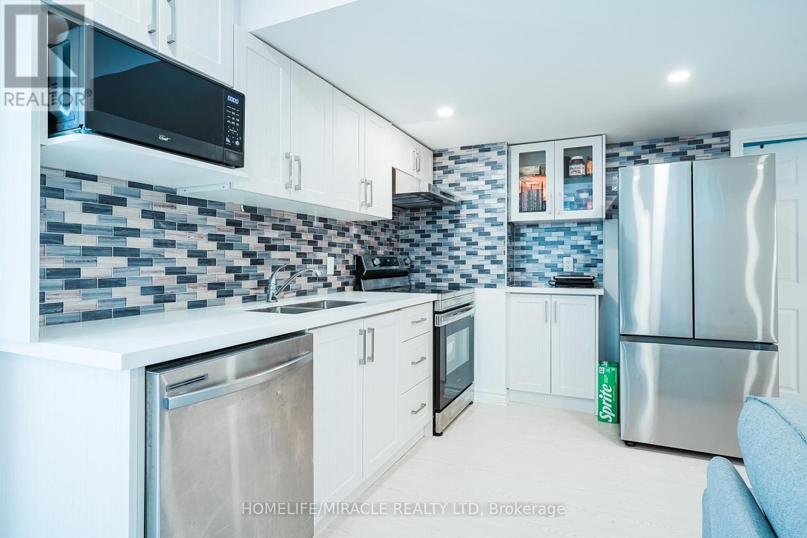 19 Wardlaw Place, Vaughan (Vellore Village), Ontario  L4H 0Z5 - Photo 45 - N12148247