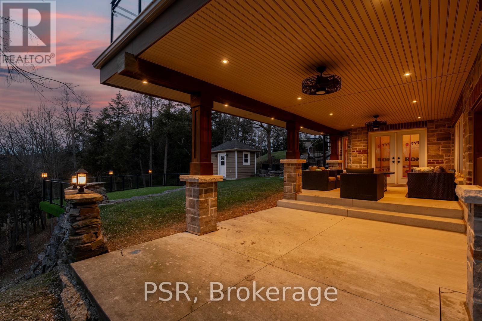 124 Elmpine Trail, King, Ontario  L7B 1K4 - Photo 39 - N12148272
