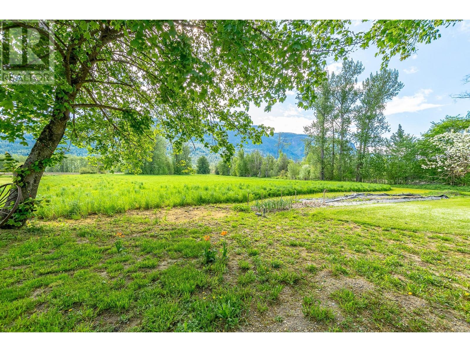 51 Monks Road, Grindrod, British Columbia  V0E 1Y0 - Photo 45 - 10347572