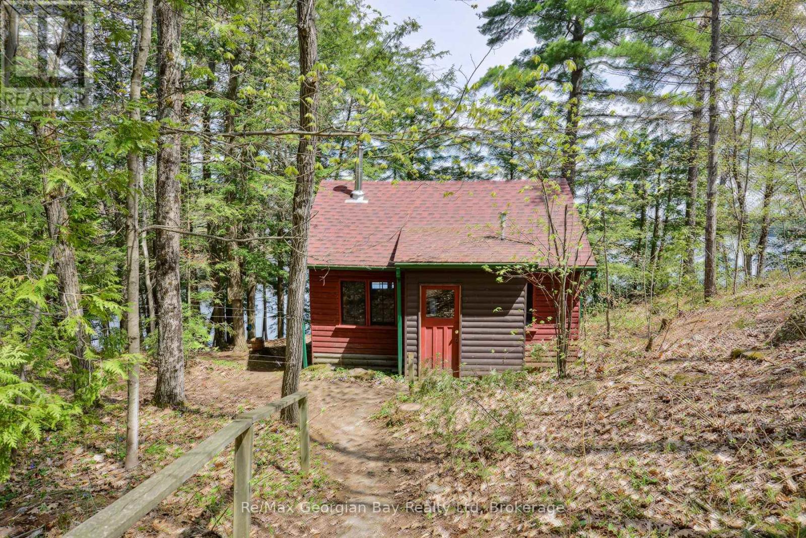 214 Trans Canada Bay Road, Georgian Bay, Ontario  L0K 1S0 - Photo 22 - X12148426