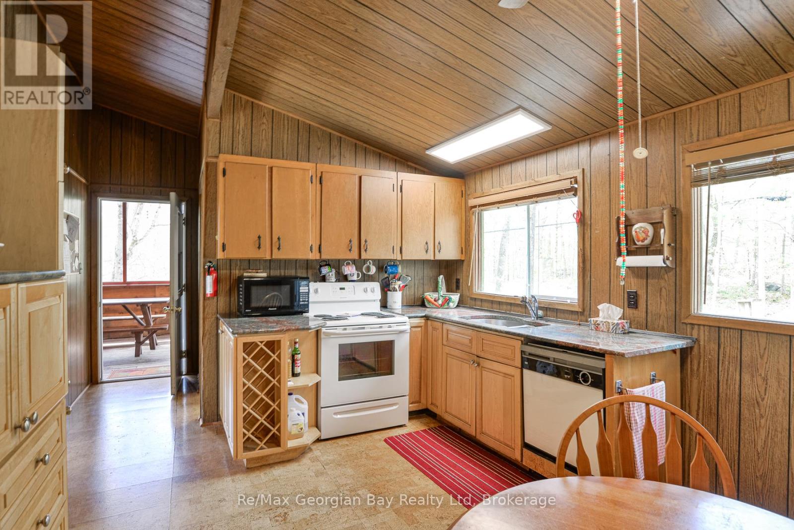 214 Trans Canada Bay Road, Georgian Bay, Ontario  L0K 1S0 - Photo 8 - X12148426