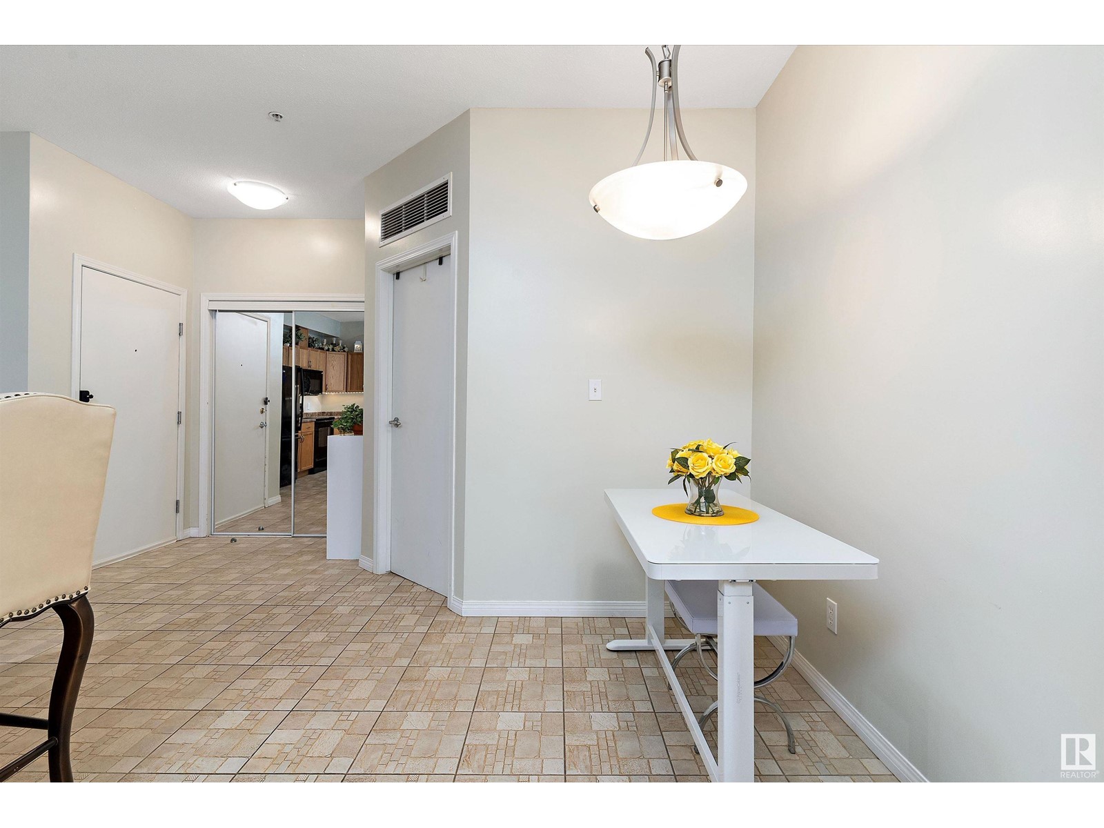 #209 4304 139 Av Nw, Edmonton, Alberta  T5Y 0H6 - Photo 9 - E4436361