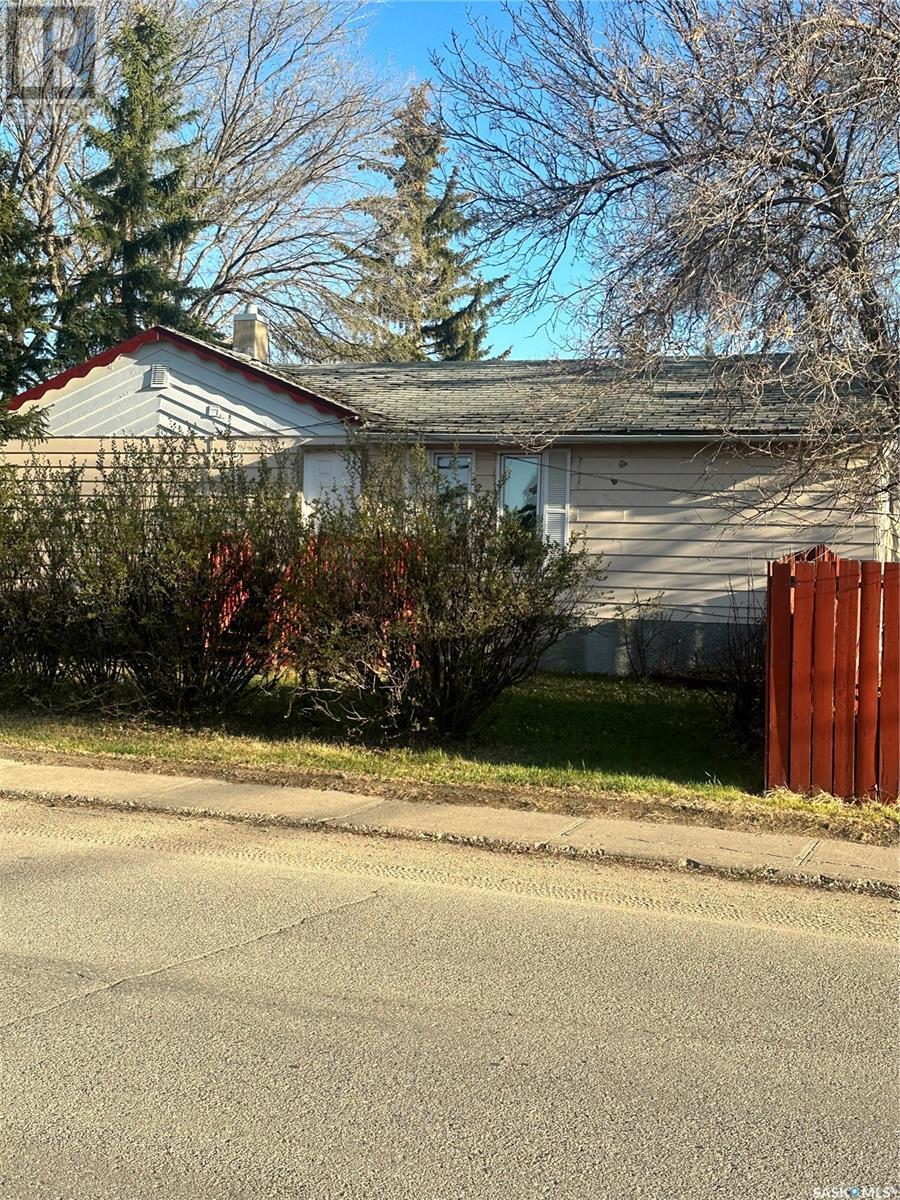 1800 Forget Street, Regina, Saskatchewan  S4T 4Y7 - Photo 3 - SK004792